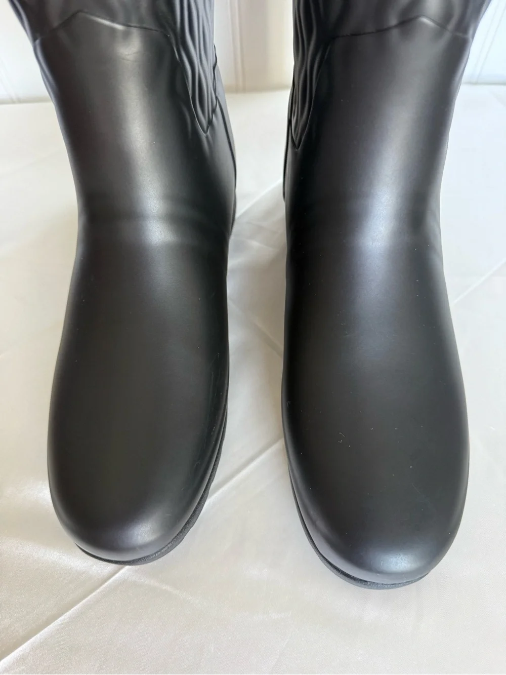 Hunter Refined Tall Vertical Quilt Rain Boots Black US 9